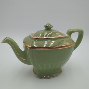Vintage HALL 6 Cup Porcelain Tea Pot w/Lid Light Green Gold Trim Made in USA